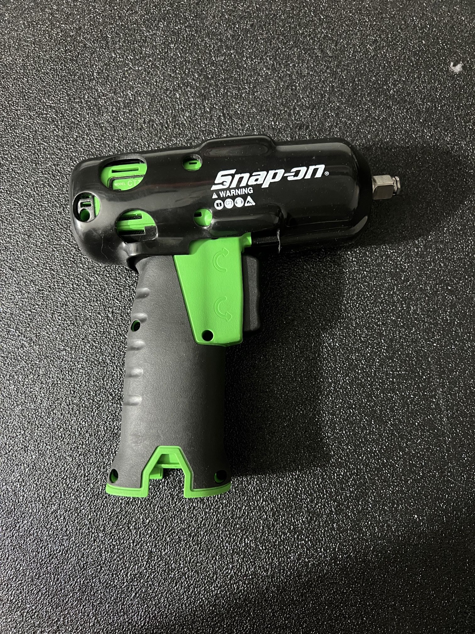 Snap On 3/8s Impact Wrench (Tool Only)