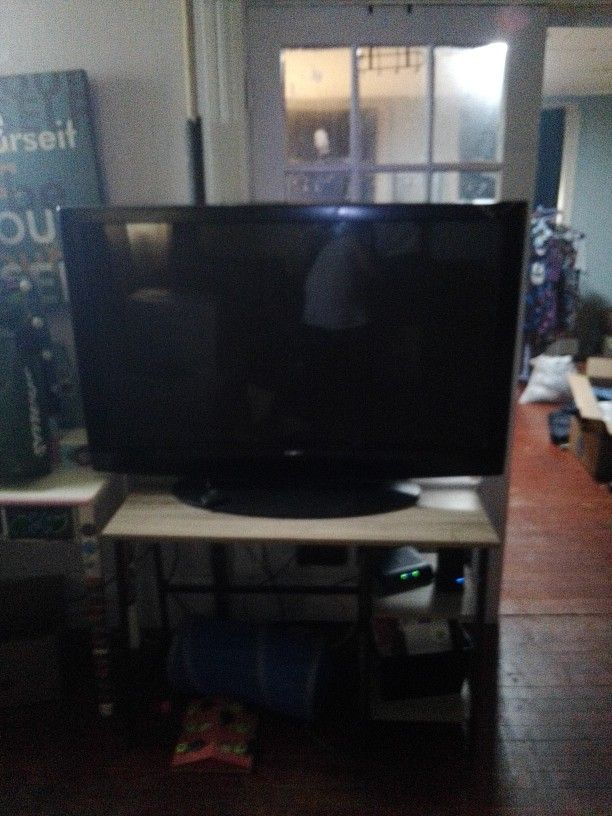 Used Sanyo TV No Remote Buttons Touchy