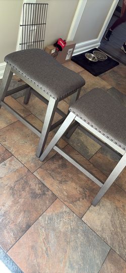 Set of 2 counter stools