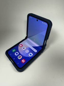 Galaxy Z Flip 6 256gb Unlocked Blue 10/10 Cosmetic Condition