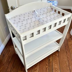 Delta Infant Changing Table with Pad, White