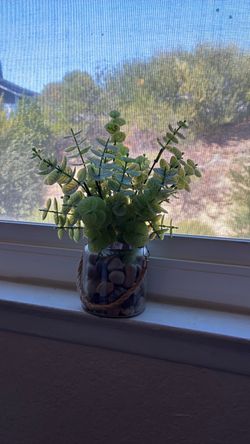 Free faux plant