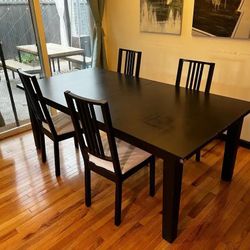 Extendable Dining Table + Chairs 