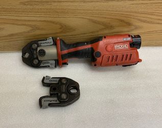 RIDGID 57373 MODEL RP241 Compact Press Tool Kit W/ 1/2", 3/4" Jaws And Battery
