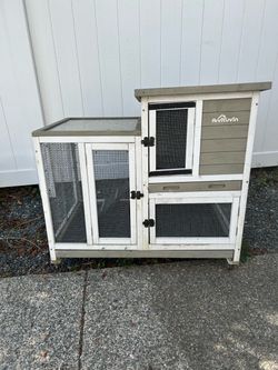 Rabbit hutch