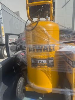 Dewalt 26 Gallon-175 psi air compressor