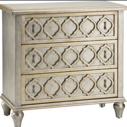 Naomi Three Drawer Accent Chest 