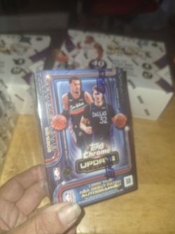 Basketball Mega box lot