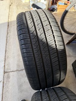 Low mileage Pirelli Tires 295/45/20