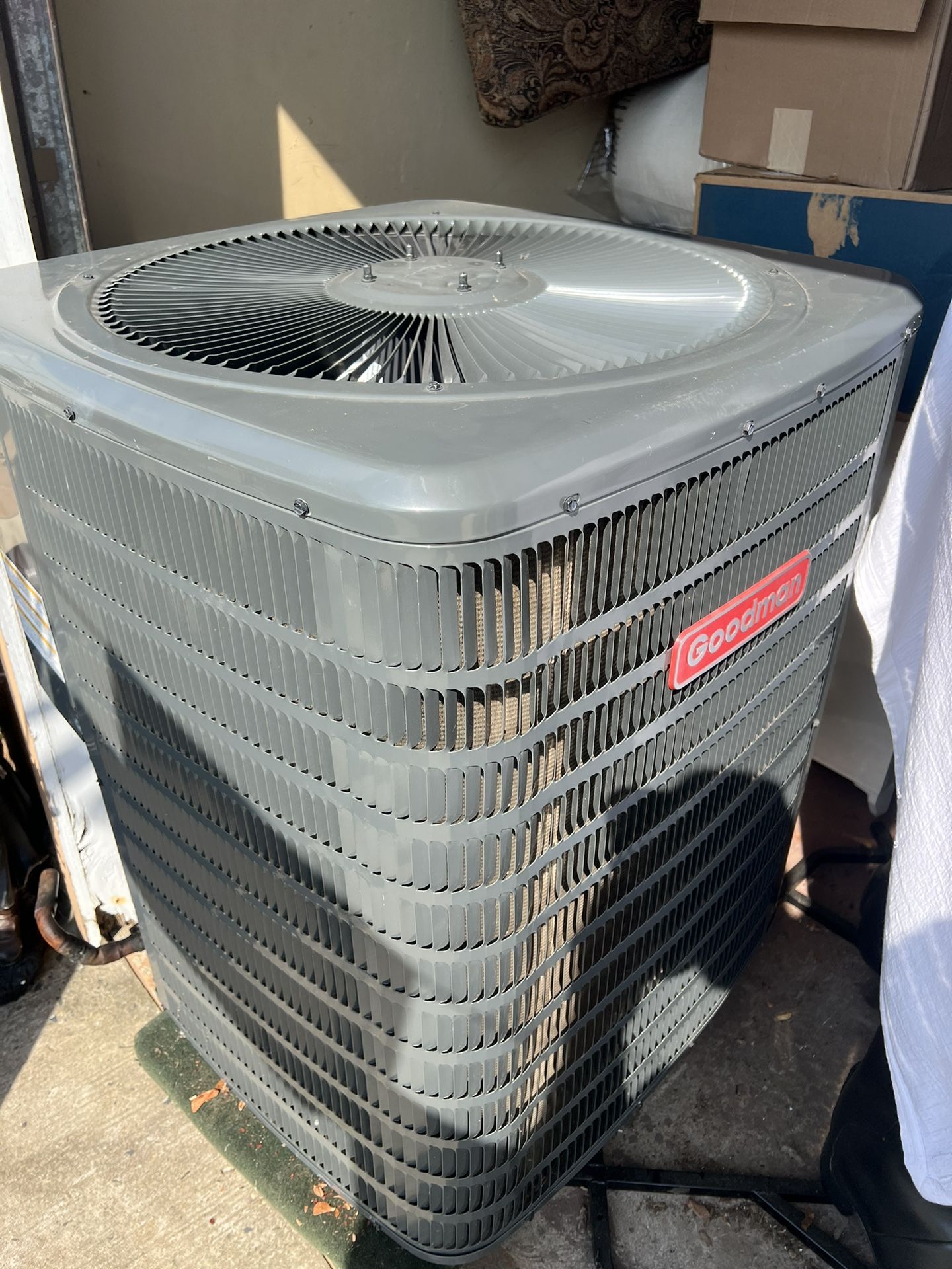 Goodman AC 2.5 Ton Condenser Unit