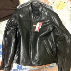 Victory Ignite leather Jacket - size M Brand new - $199