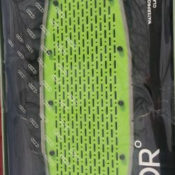 A,SPEAKER BLUETOOTH VAPOR BRAND NEW UNIQUE COLOR