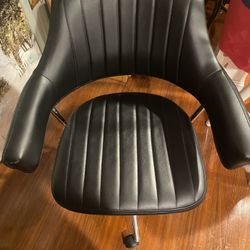 Office Chair in Excellent Condition