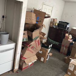 FREE Moving Boxes 📦 