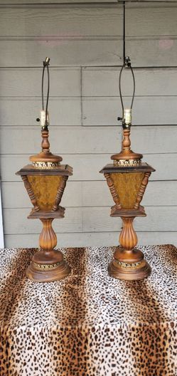 Vintage amber mid century 3 way lamp