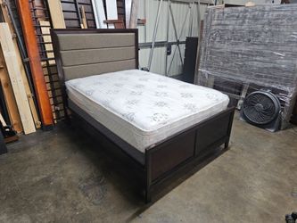 Full bed and mattress