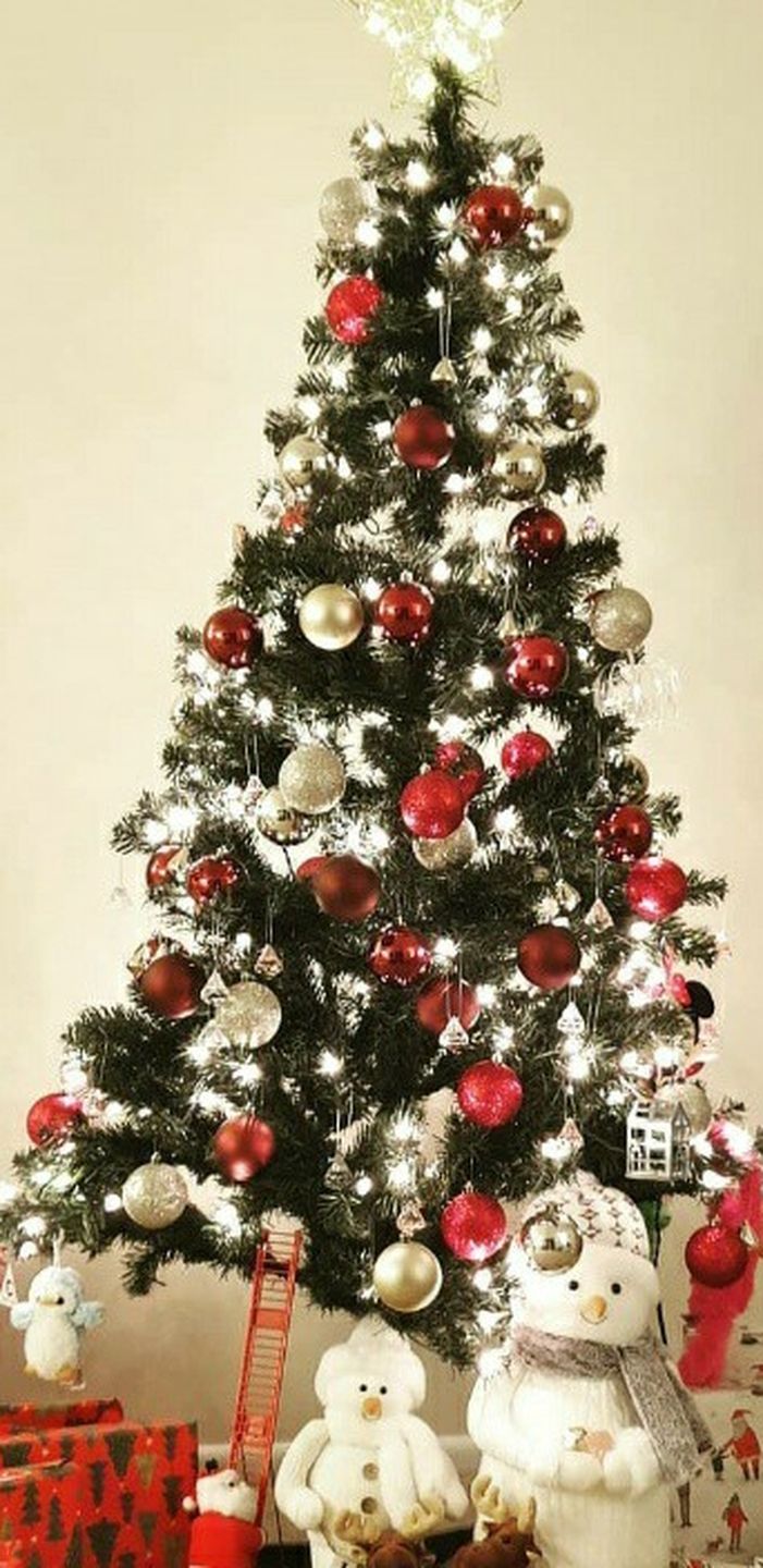 Christmas Tree & Ornaments & Star Light