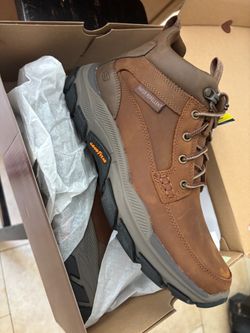 Skechers water repellent boots
