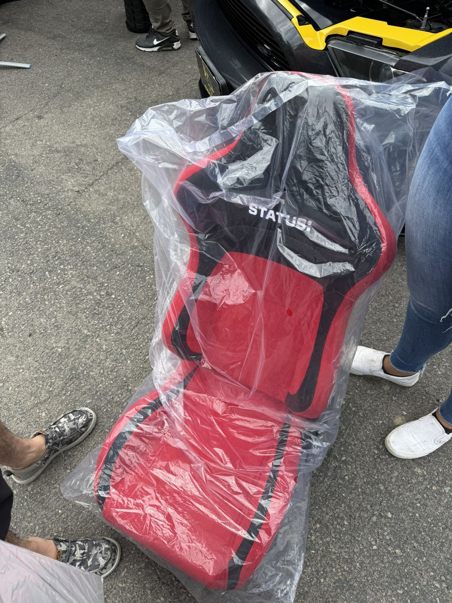 STATUS Racing Chair