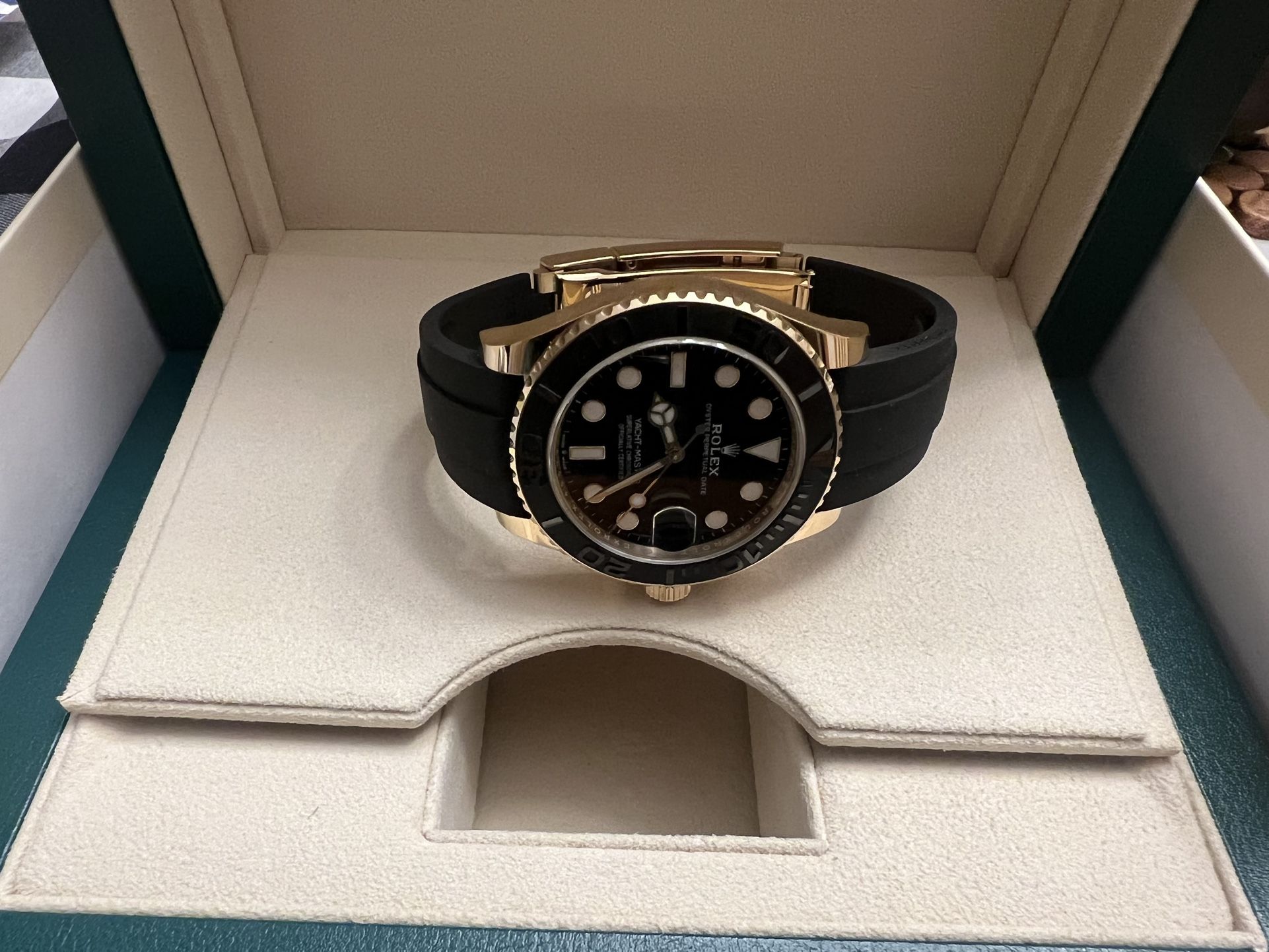 BRAND NEW ROLEX YATCH MASTER 42MM 18CT YELLOW GOLD
