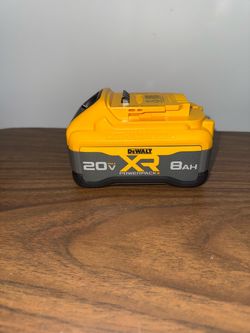 DEWALT 20V MAX XR POWERPACK 8Ah Battery