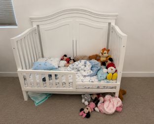 Sorelle Providence Convertible Crib / Toddler Bed – Classic White