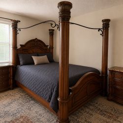 Luxury Tuscan Style Solid Wood Queen Bedroom Set