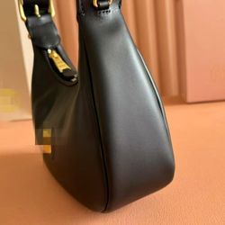 A bag that all women love