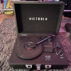 Victrola, Portable Record Player