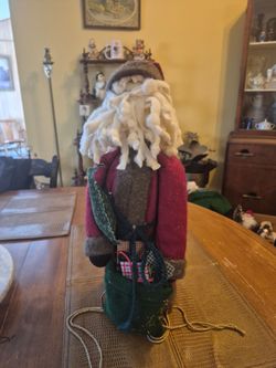 Old world Santa Claus 16 in tall