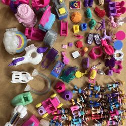 Polly Pockets