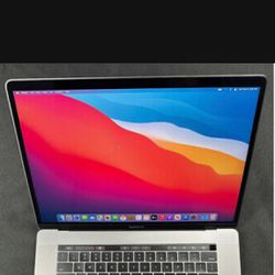 MacBook Pro 15” 2019 2.3ghz i9 16gb Ram 500gb Ssd 
