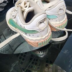 Girls Size 10 Puma
