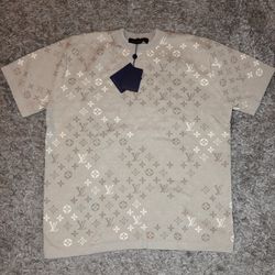 Lv Shirt Size L