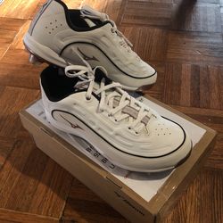 Finch Elite 6 Softball Cleats