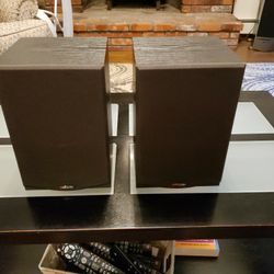 Polk R150 Bookshelf Speakers