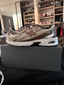 New Balance 740