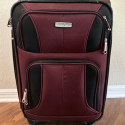 Samsonite Aspire Xlite 20-Inch Expandable Suitcase Carry On Spinner Port Wine