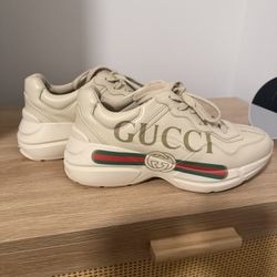 Women's Rhyton sneaker with Gucci logo