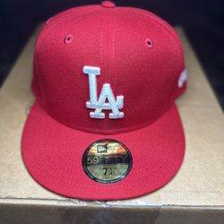 ❗️LA Dodgers Fitted 7 1/4❗️
