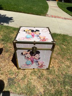 Vintage Disney Mickey and Minnie Mouse Toy Chest