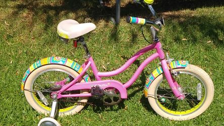 Electra hawaiian 16" girls wit training wheels
