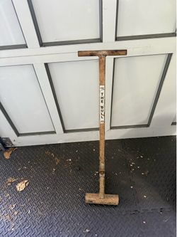 Weight lifting jack