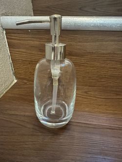 Glass Soap Dispenser (1)