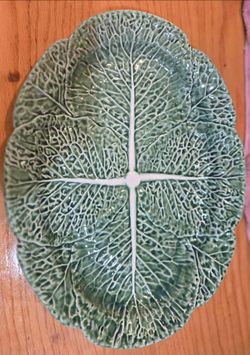 Bordallo Pinheiro Portugal Cabbage Platter – Green Majolica Serving Tray