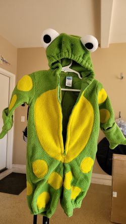 Infant frog Halloween costume