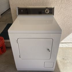 Maytag Heavy Duty Dryer (Gas)