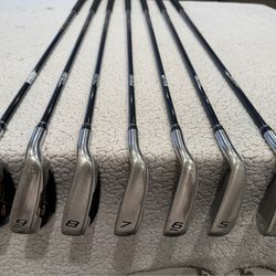 Cobra S2 Iron Set 4-PW Graphite Shafts Regular Flex Golf Clubs