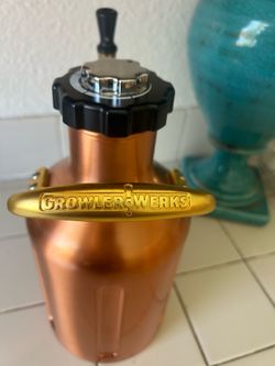 GrowlerWerks uKeg 64 64oz Copper Beer Dispenser Growler