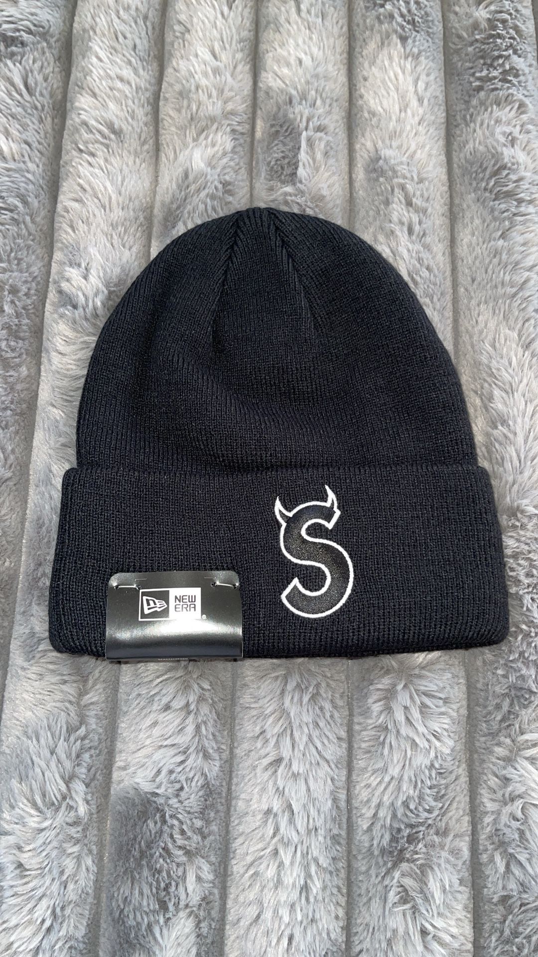 SUPREME BEANIES